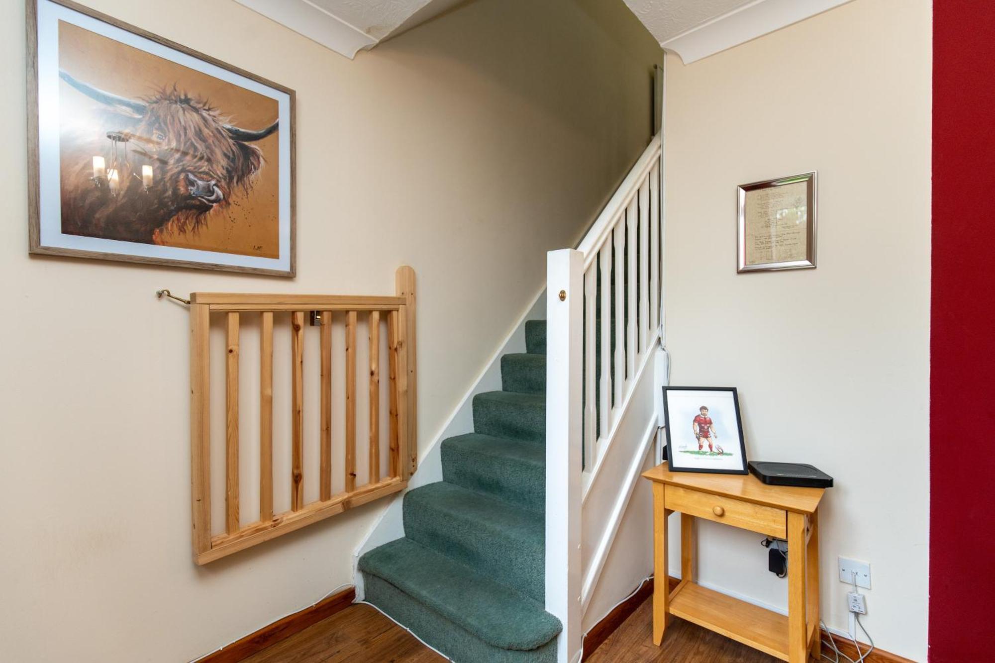 Comfortable And Spacious Superb Holiday Home In Llanelli, Dog Friendly 외부 사진